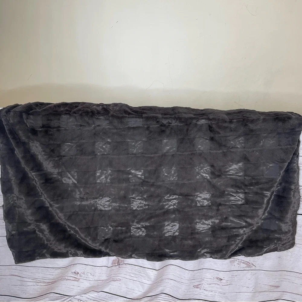 Berkshire Dark Brown Throw Blanket